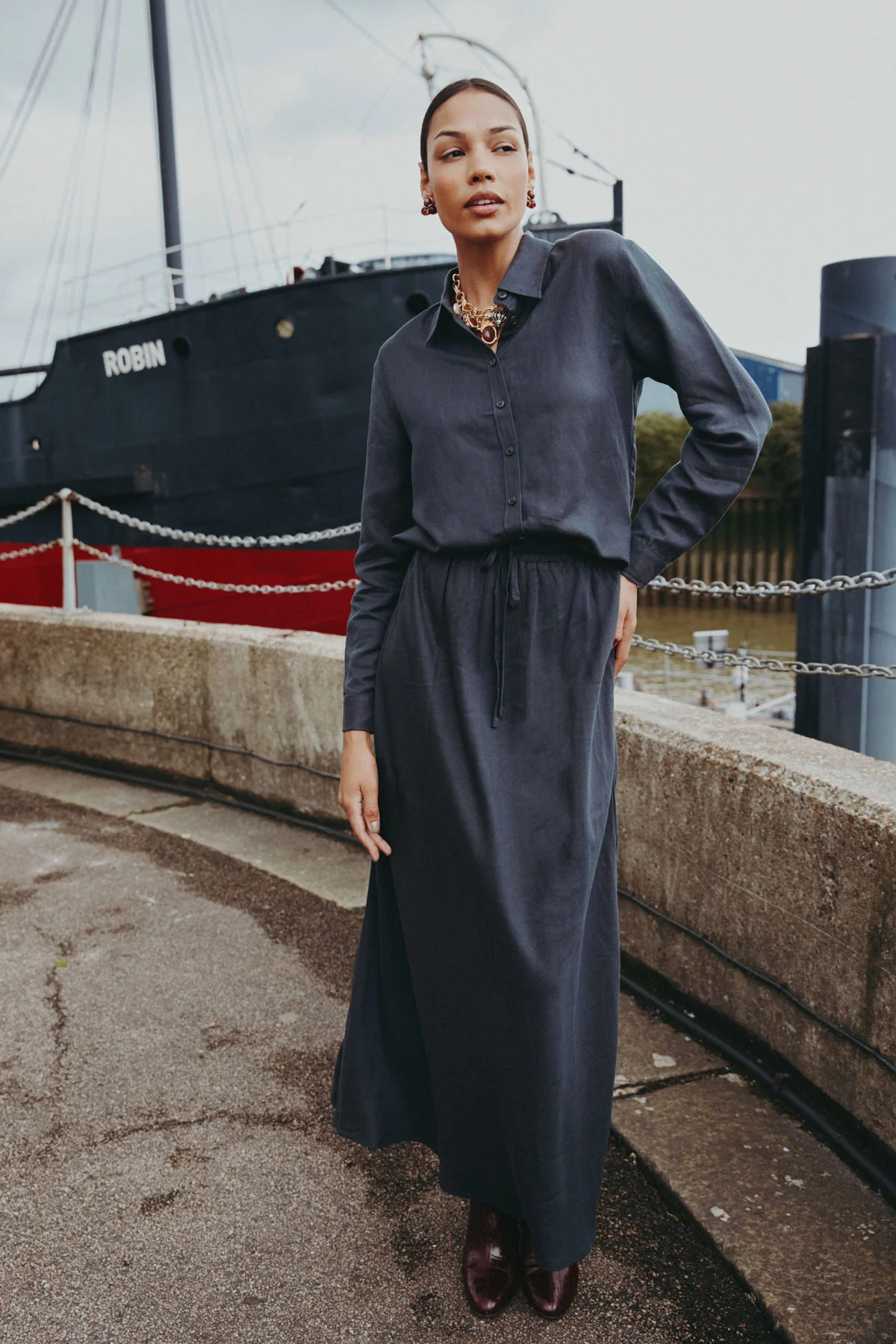 The Linen Set Charcoal